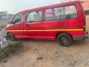 Toyota HiAce 2012 Red
