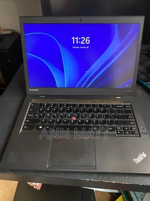 Laptop Lenovo ThinkPad T490s 8GB Intel Core i7 HDD 250GB