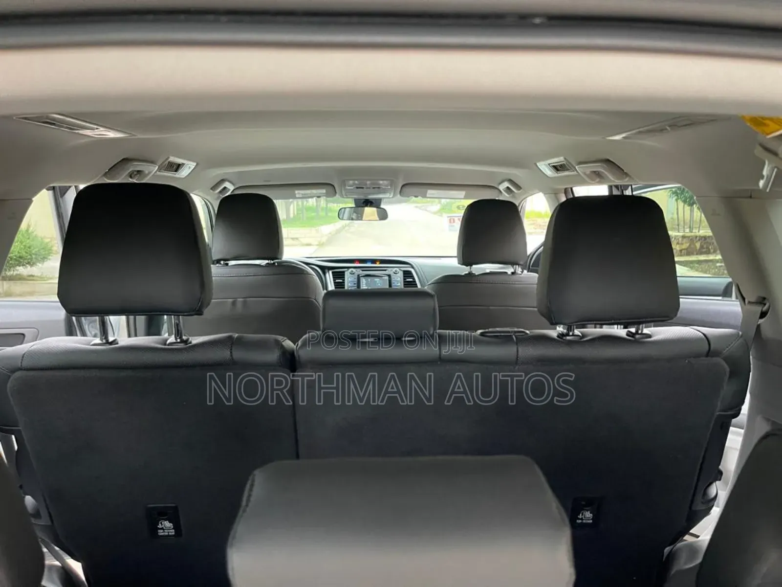 Toyota Highlander LE 4x2 (2.7L 4cyl 6A) 2018 White