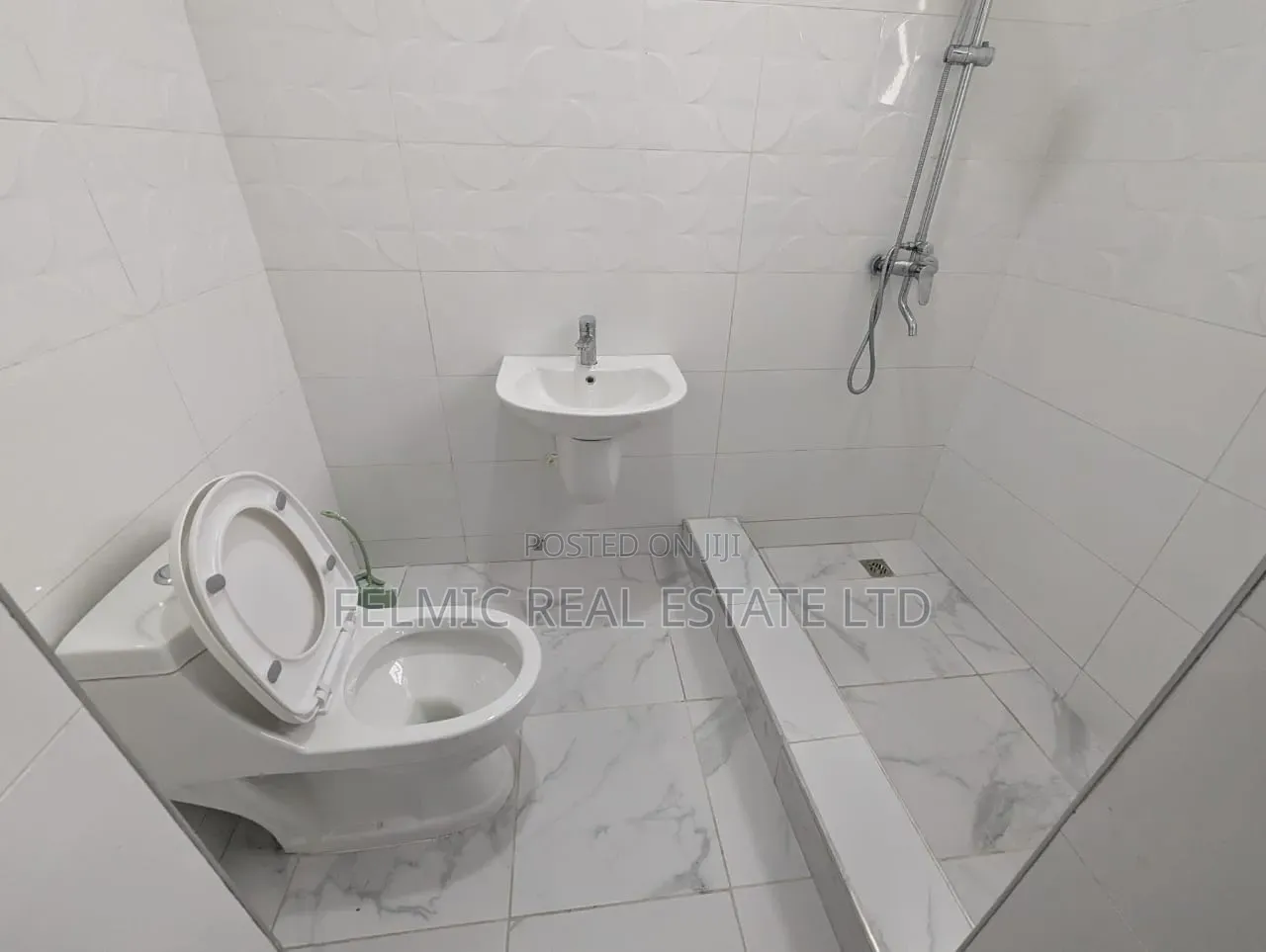Furnished 3bdrm Apartment in Felmic Real Estate, Mile 7 for rent