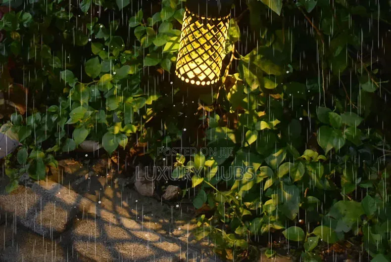 2pcs Outdoor Waterproof Solar Lawn Ground Light