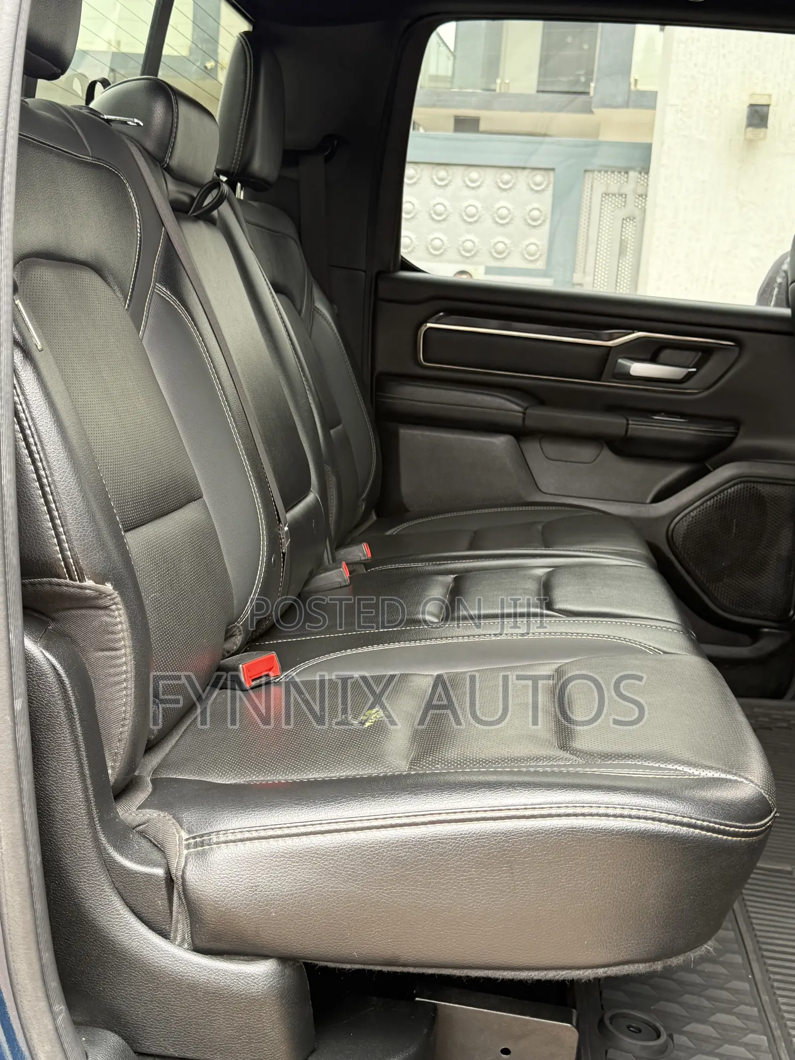RAM 1500 2020 Blue
