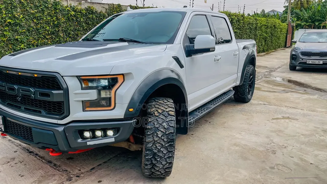 Ford F-150 Raptor 4x4 SuperCab Styleside 5.5 ft. box 133 in. WB 2019