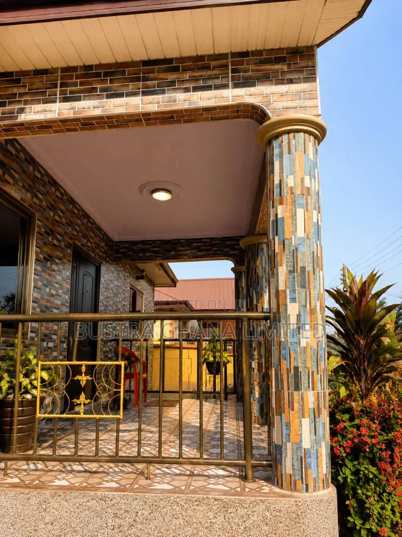 Furnished 3bdrm House in Budumburam for sale