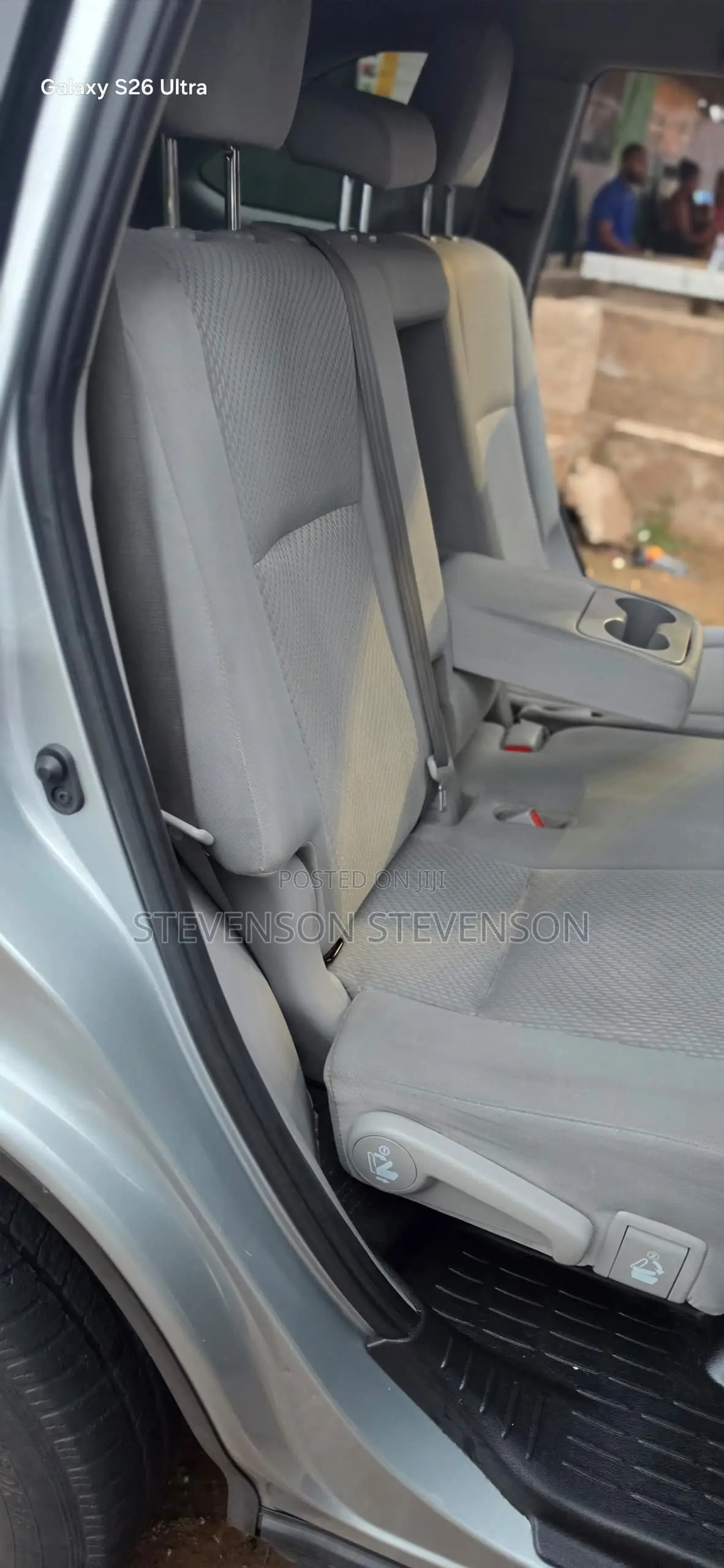 Toyota Highlander LE Plus 2019 Silver
