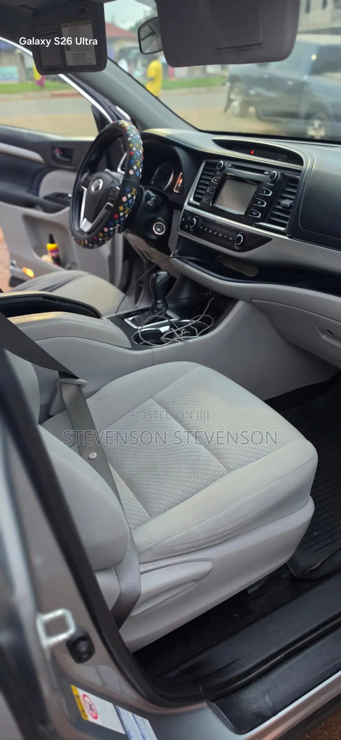 Toyota Highlander LE Plus 2019 Silver