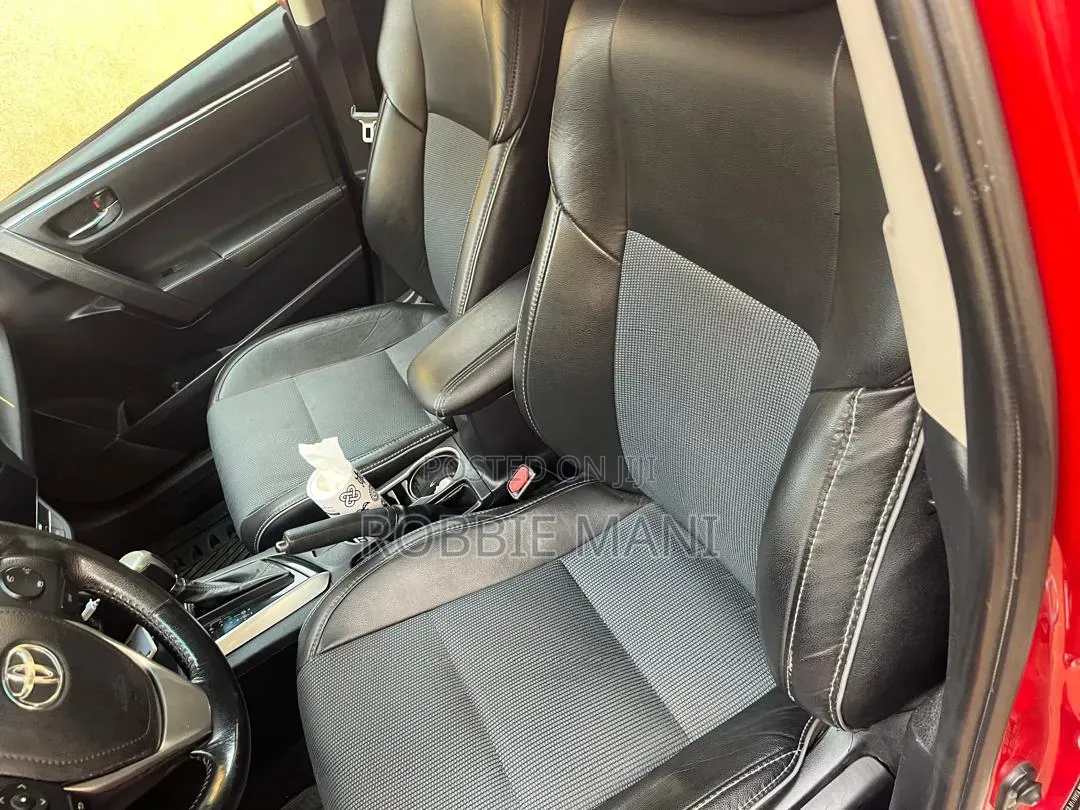 Toyota Corolla 2016 Red