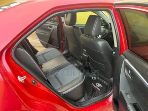 Toyota Corolla 2016 Red
