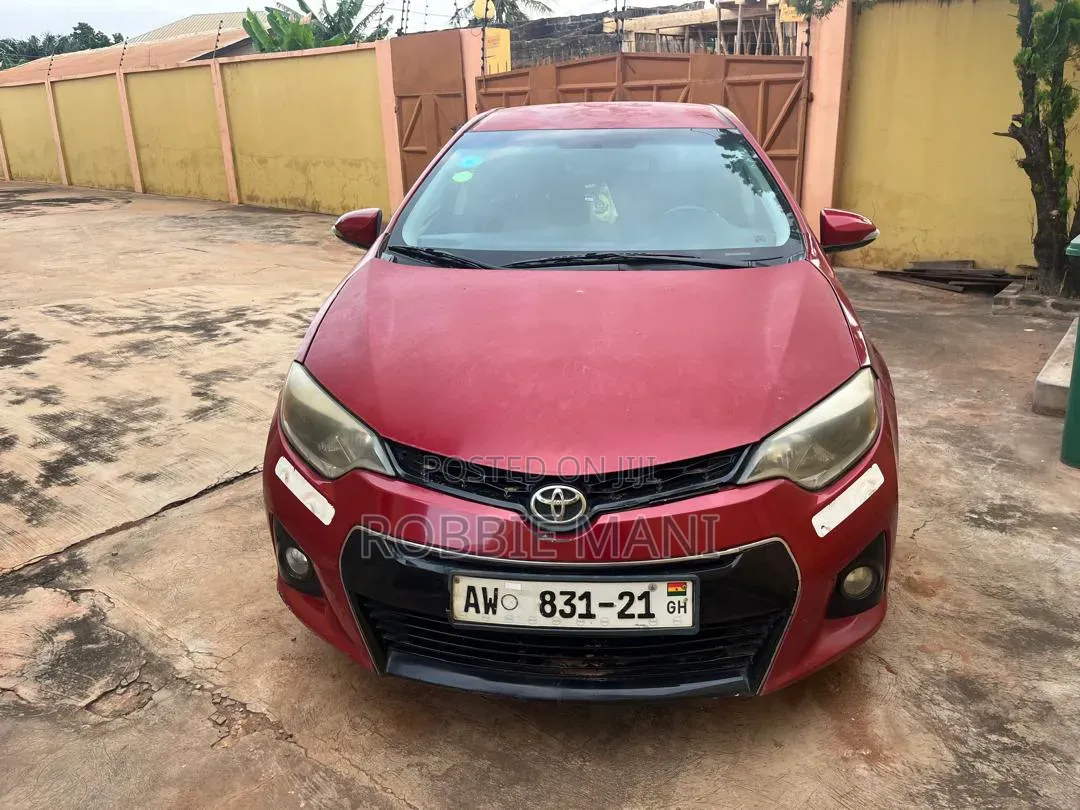 Toyota Corolla 2016 Red