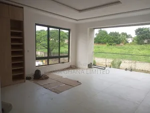 4bdrm Mansion in Pokuase Acp, Budumburam for sale