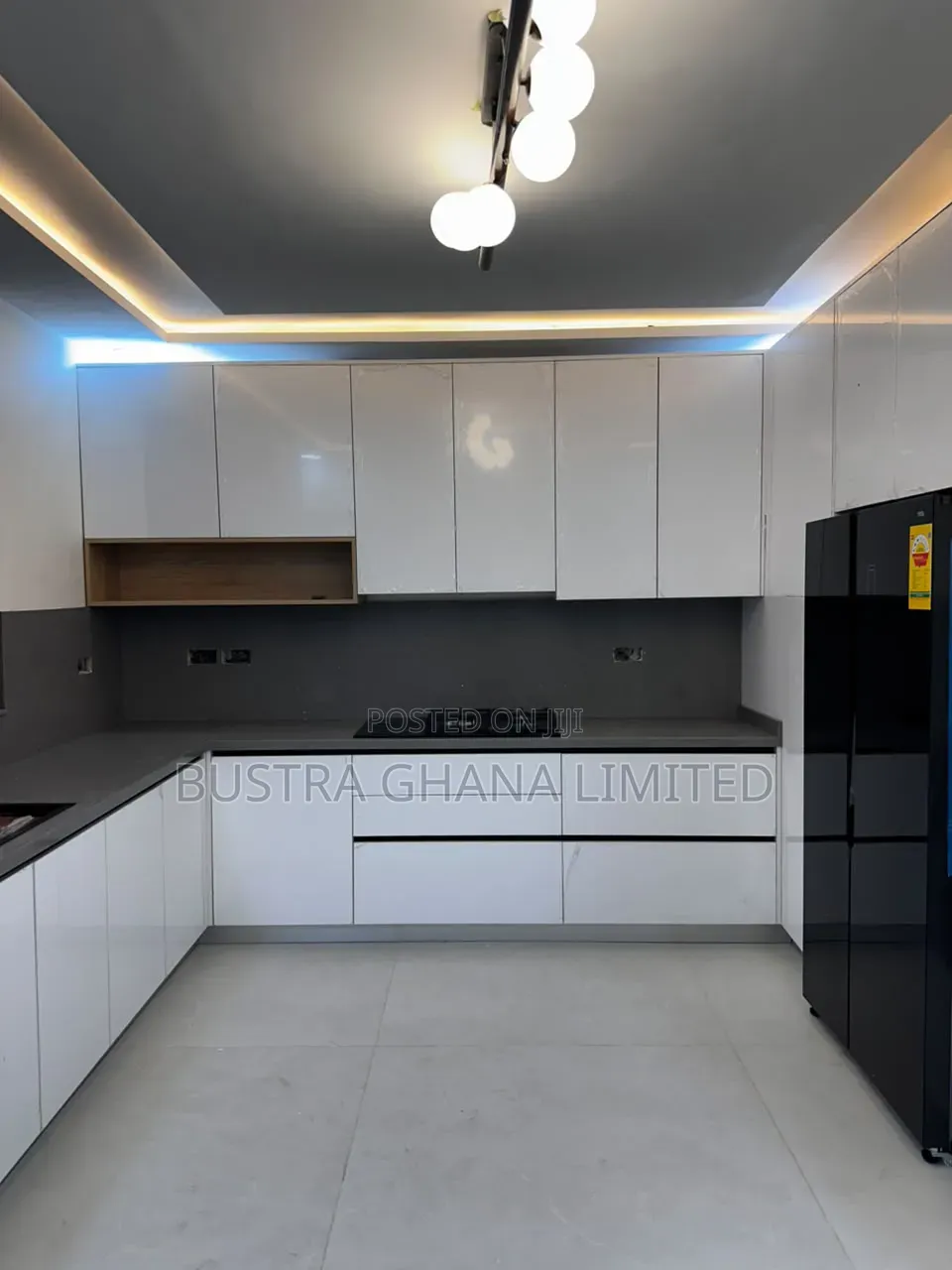 4bdrm Mansion in Pokuase Acp, Budumburam for sale