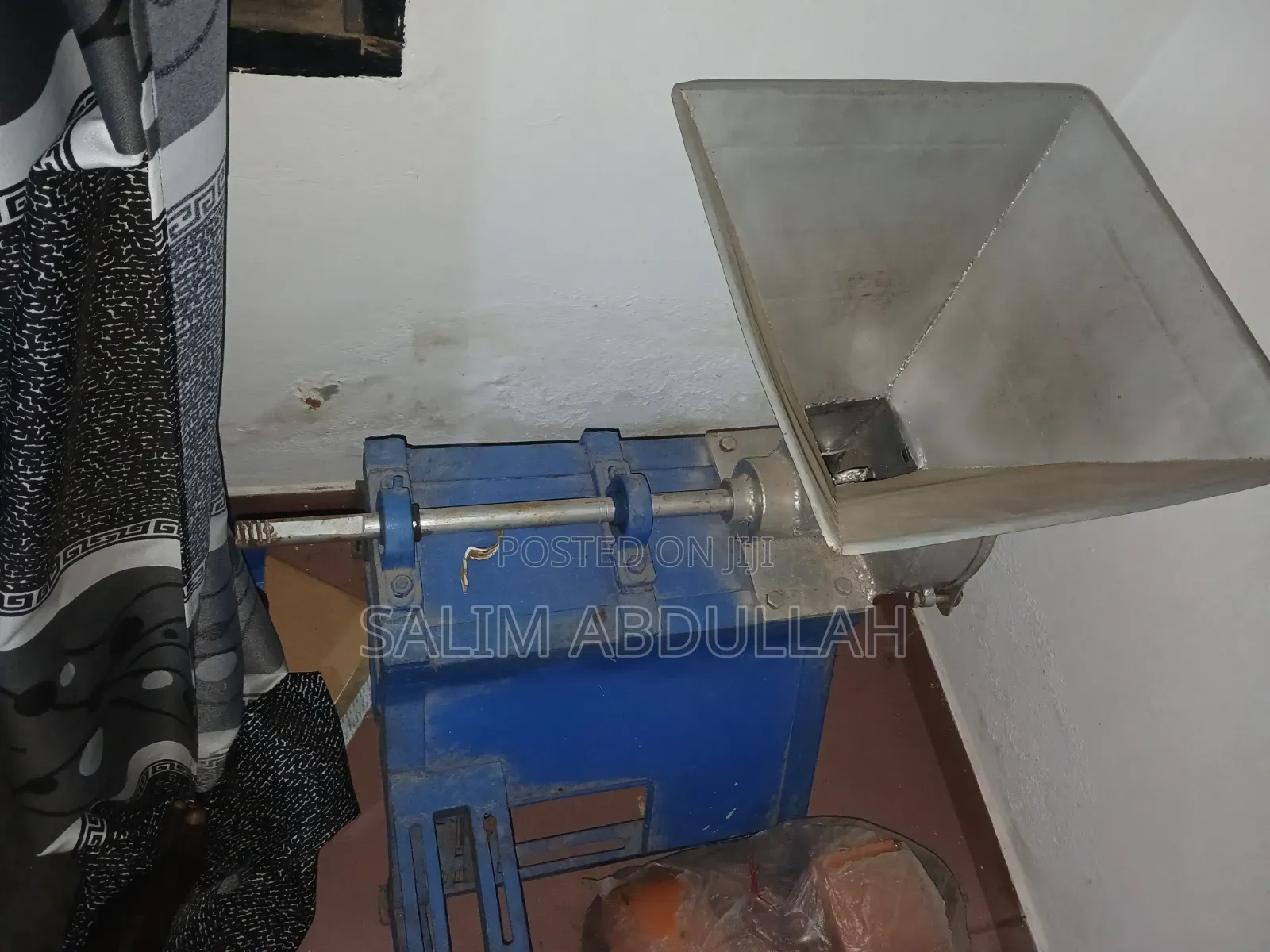 Tomatoes and Pepper Machine and 5.5 Horse Power Motor