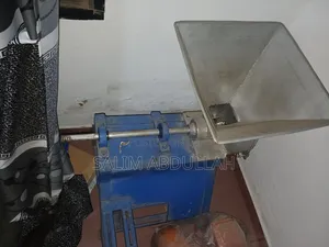 Tomatoes and Pepper Machine and 5.5 Horse Power Motor