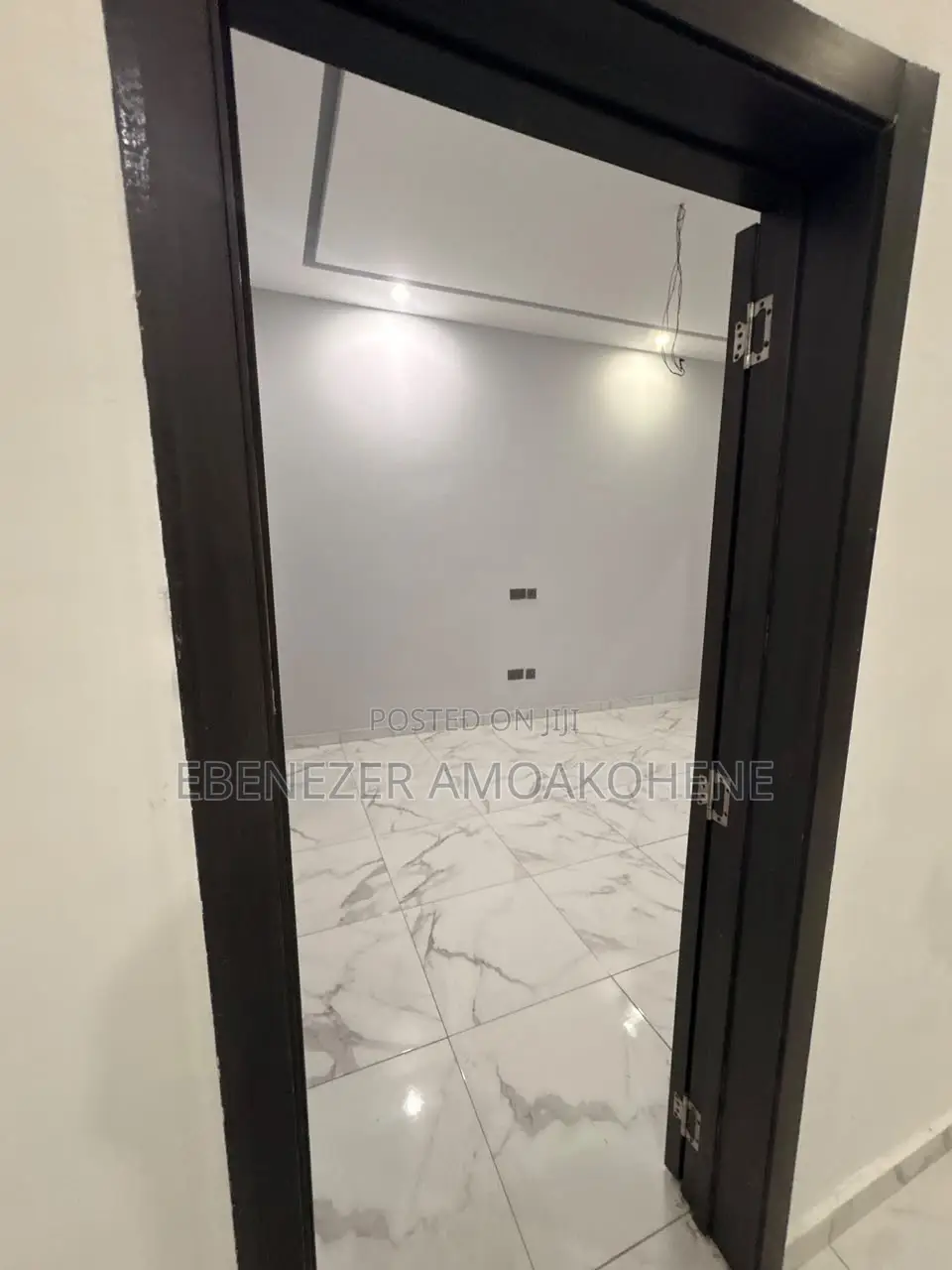 Furnished 1bdrm Apartment in 7 Brothers Studio, Overhead for rent