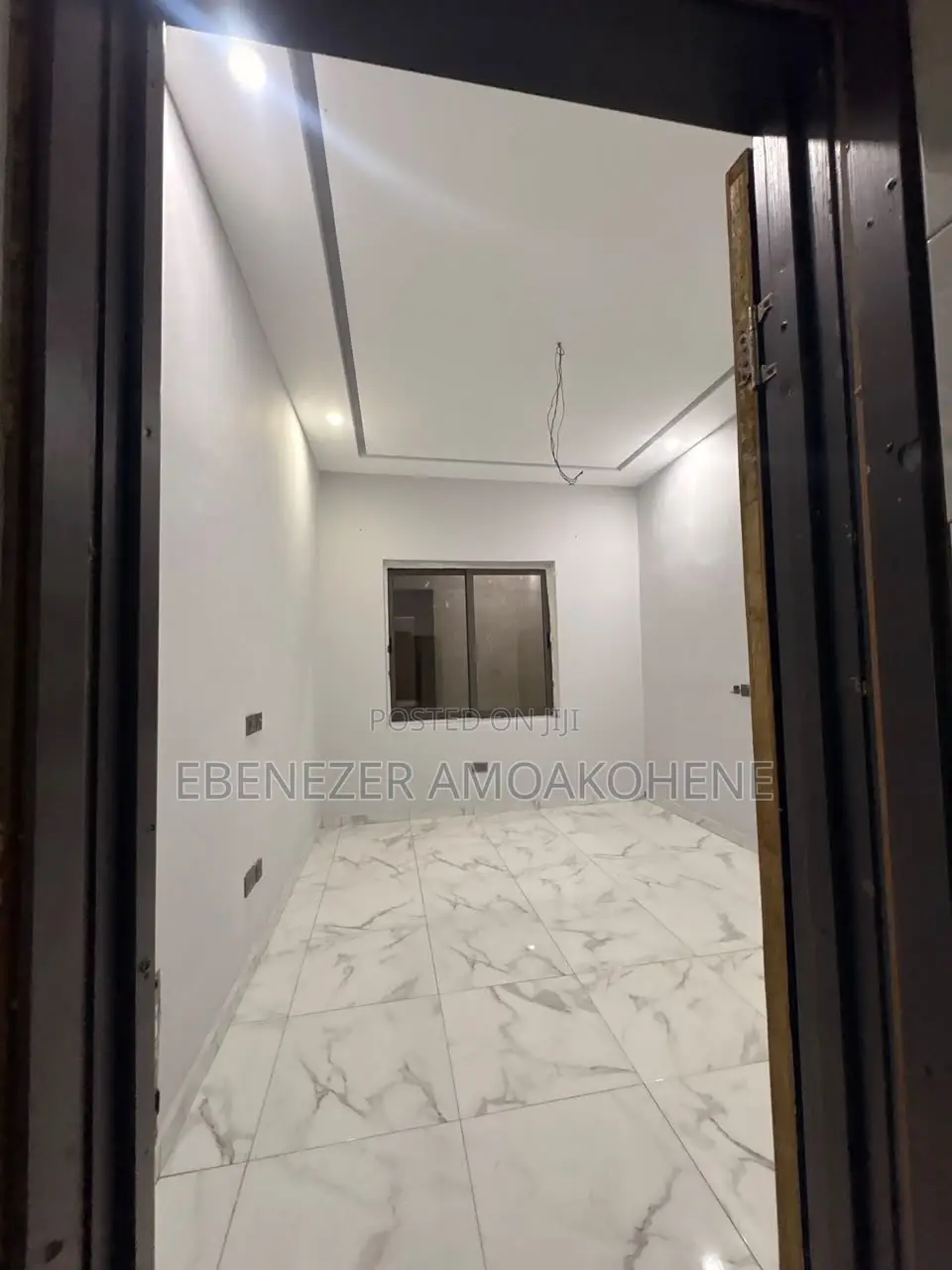 Furnished 1bdrm Apartment in 7 Brothers Studio, Overhead for rent