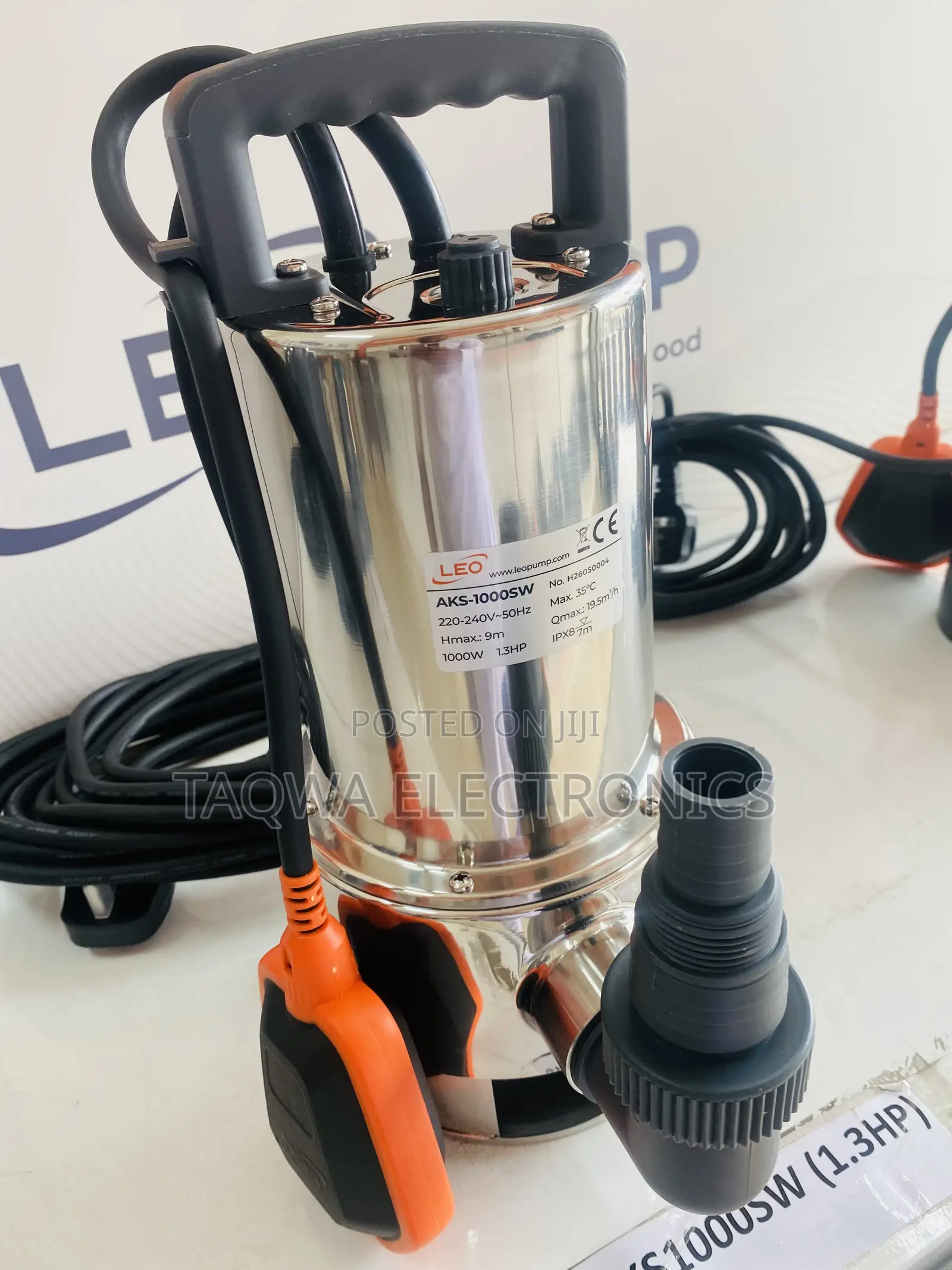 Leo Booster Pump 1.3hp Submersible Pump