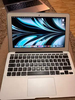 Laptop Apple MacBook 2015 8GB Intel Core i5 SSD 128GB