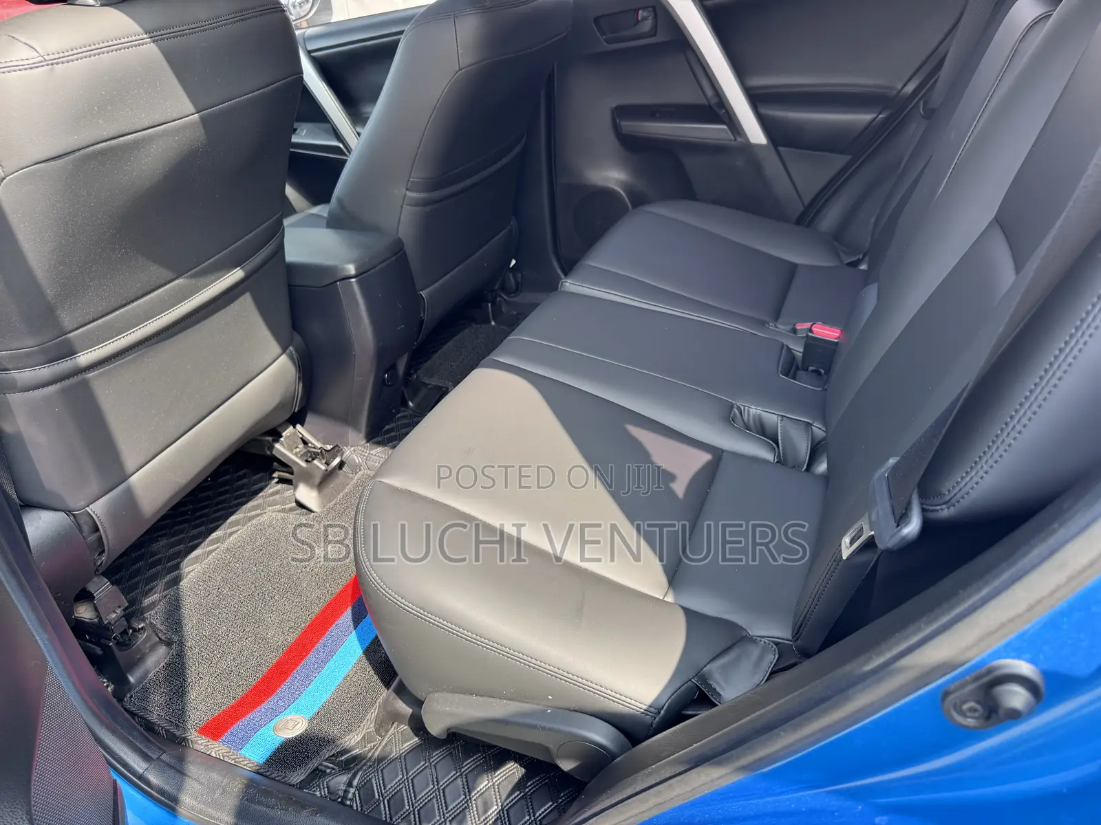 Toyota RAV4 2016 Blue