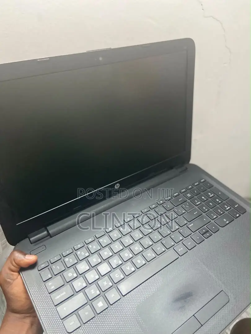 Laptop HP 250 G7 4GB Intel HDD 140GB