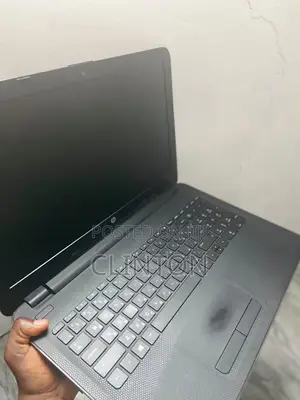 Laptop HP 250 G7 4GB Intel HDD 140GB