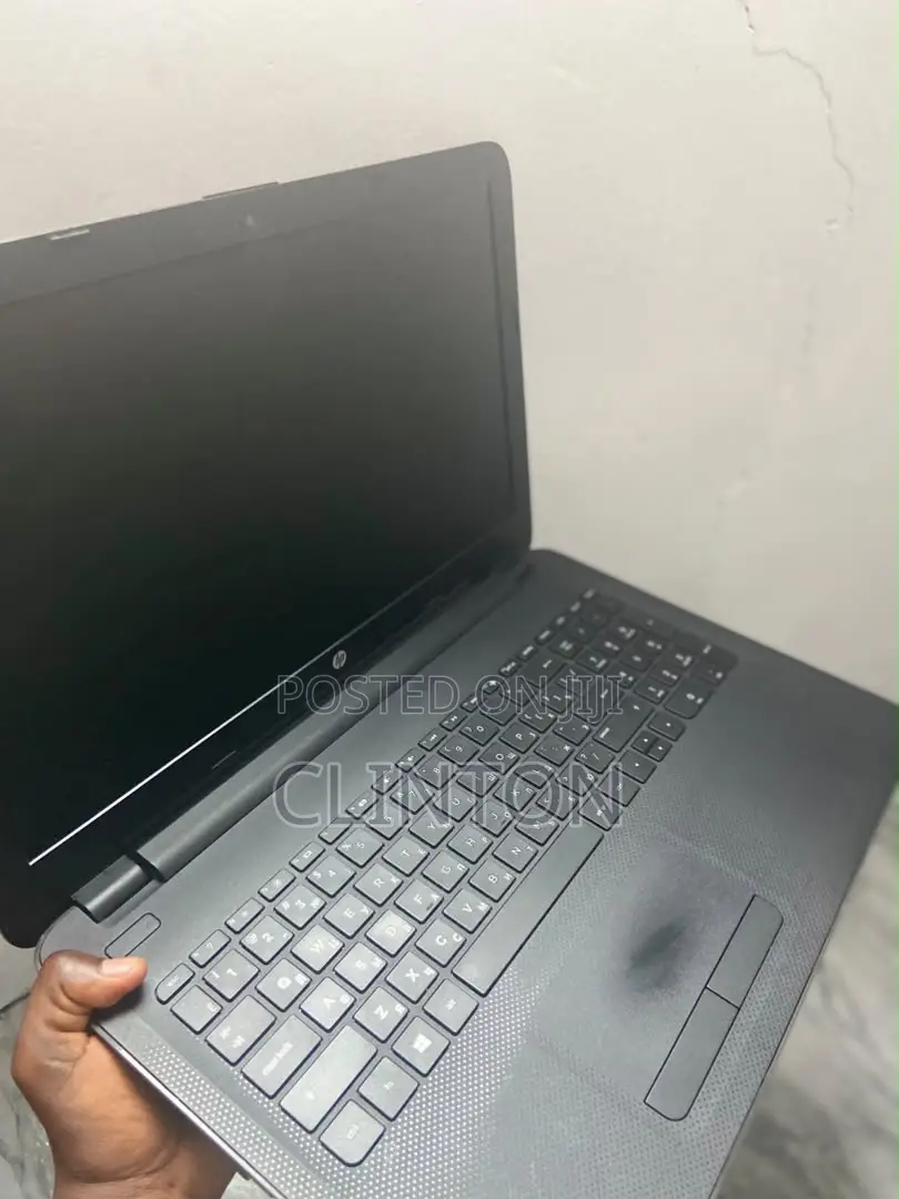 Laptop HP 250 G7 4GB Intel HDD 140GB