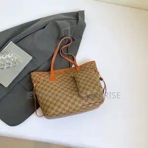Women’s Tote Bag With a Purse