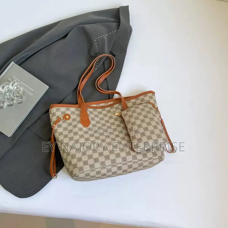 Women’s Tote Bag With a Purse