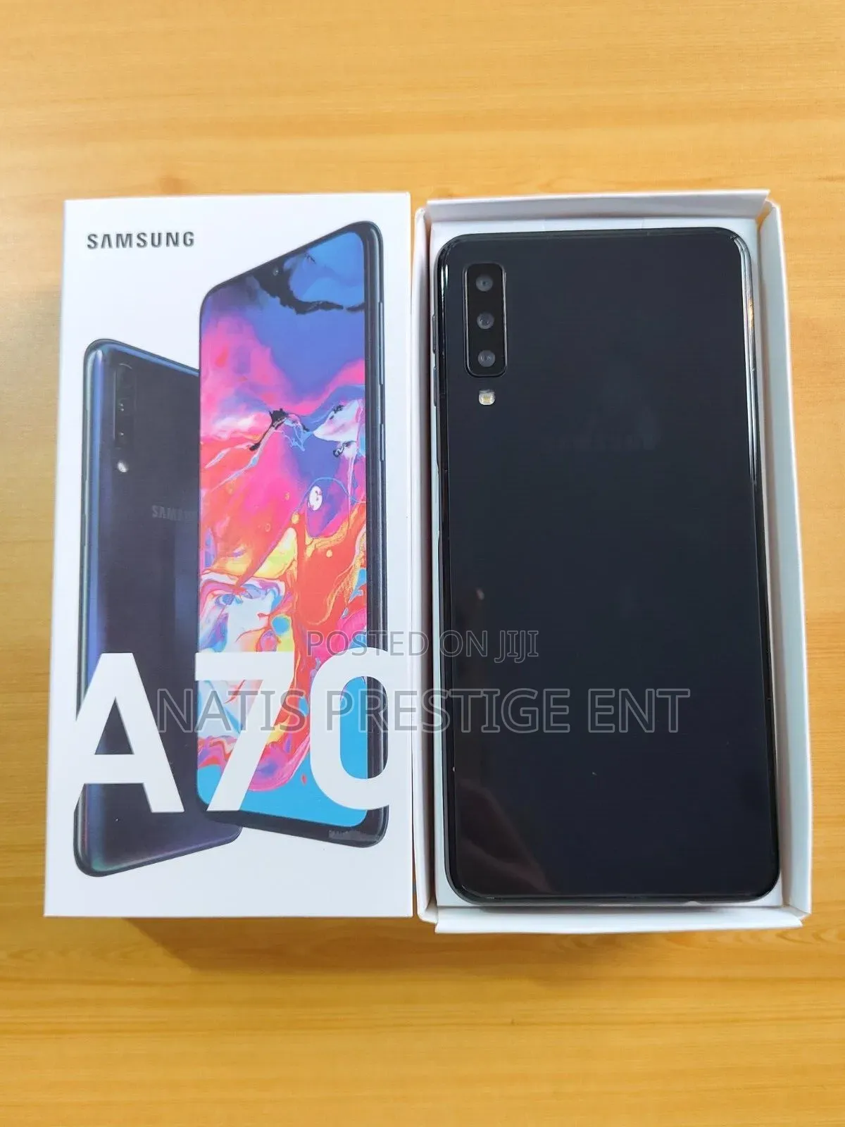 New Samsung Galaxy A70 128 GB Black