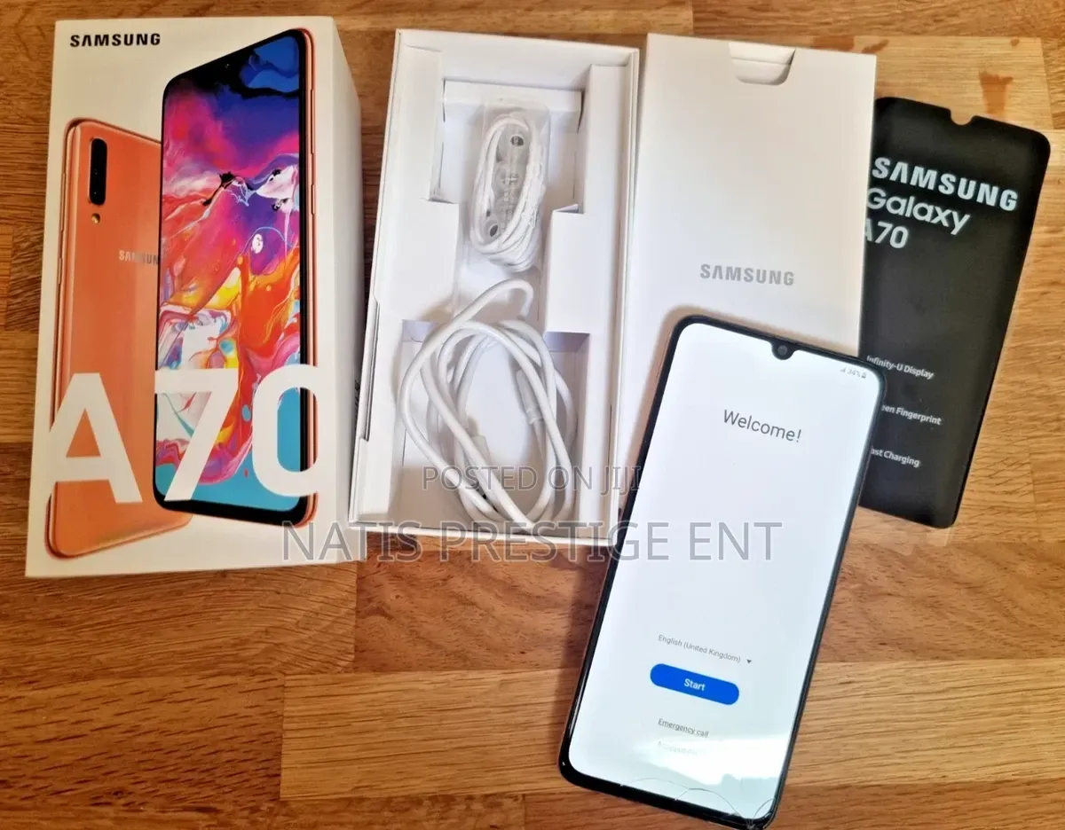 New Samsung Galaxy A70 128 GB Black