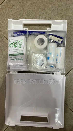 SmilePlus Outdoor First Aid Kit – Portable Emergency Medical Box