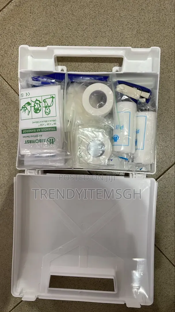 SmilePlus Outdoor First Aid Kit – Portable Emergency Medical Box