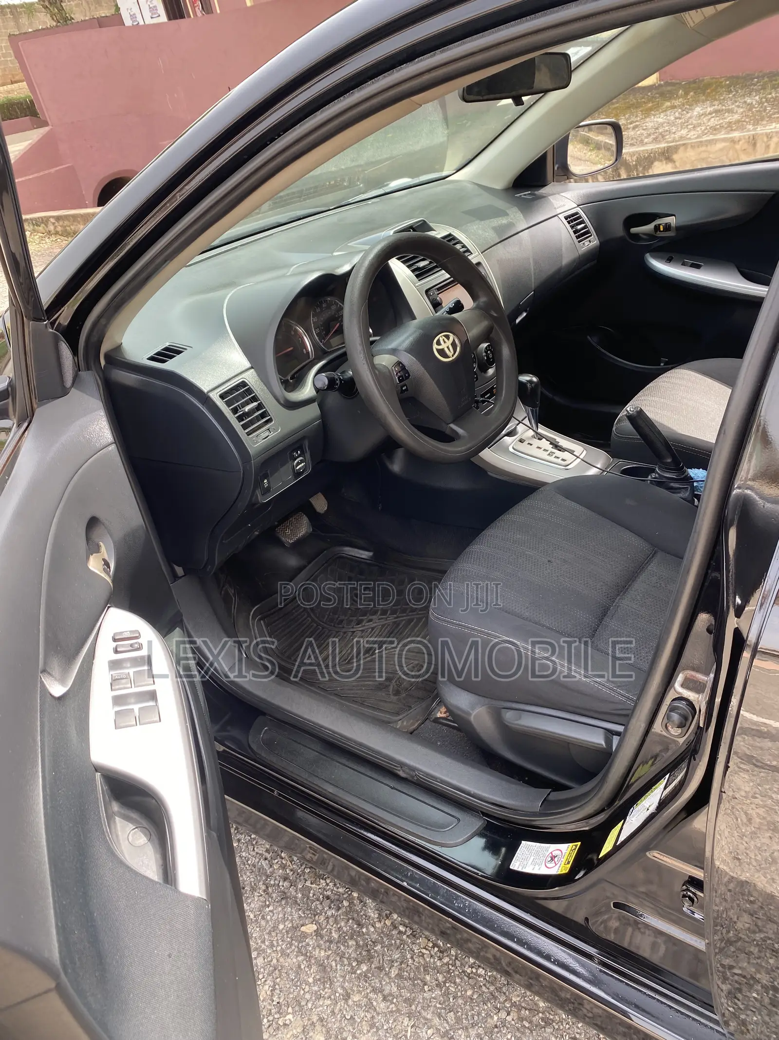 Toyota Corolla S Special Edition 4dr Sedan (1.8L 4cyl 4A) 2013 Black