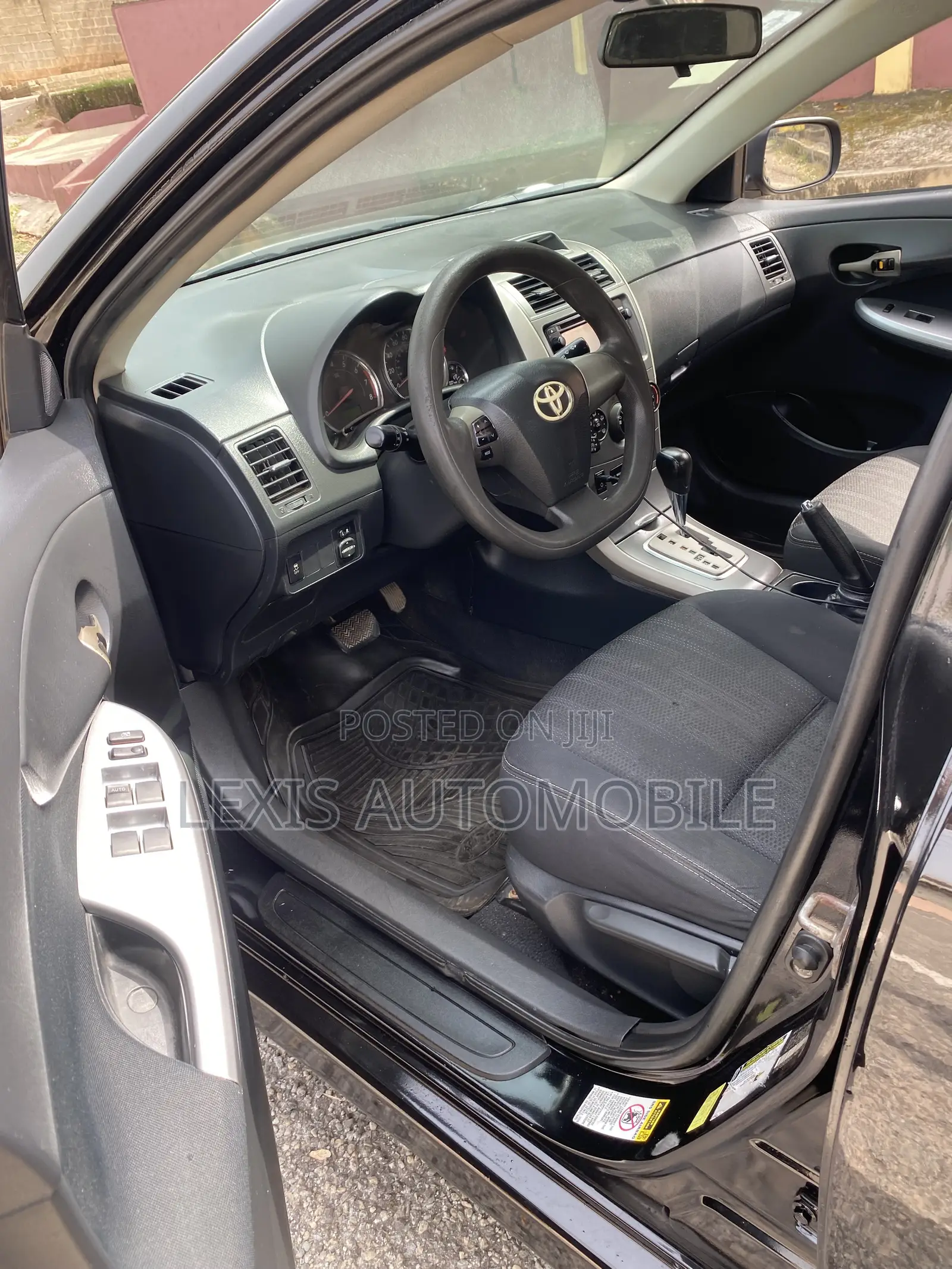 Toyota Corolla S Special Edition 4dr Sedan (1.8L 4cyl 4A) 2013 Black