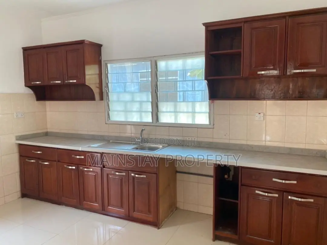 3bdrm Townhouse / Terrace in Mainstay Estates, Spintex for rent