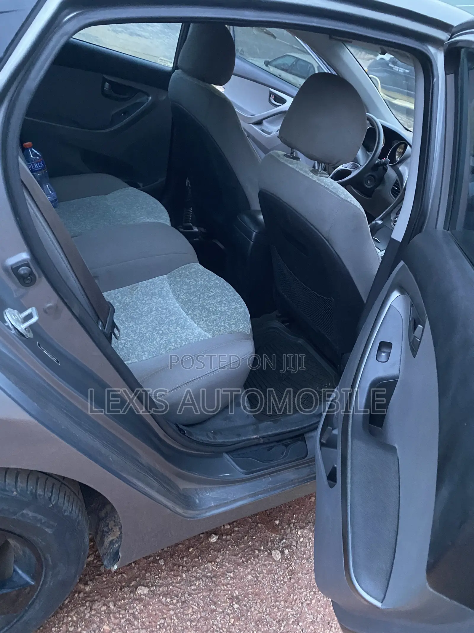 Hyundai Elantra Limited Sedan FWD (1.8L 4cyl 6A) 2013 Gray