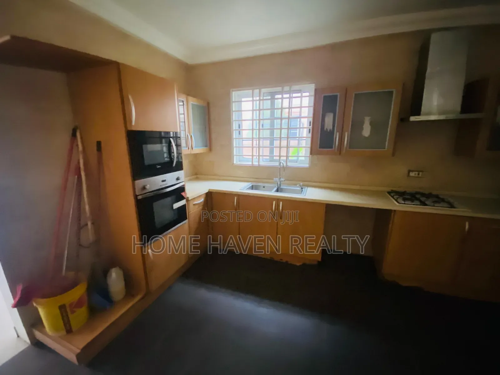 4bdrm House in Achimota Golf Hills, School Area for rent