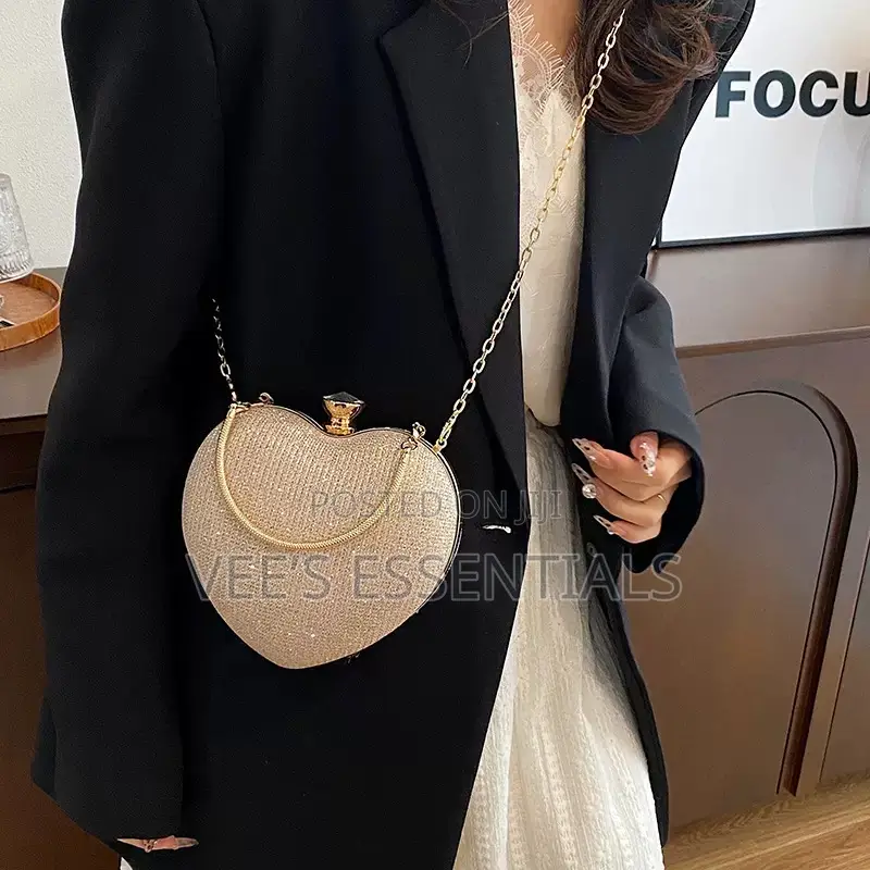 Elegant Ladies Clutch Bag