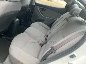 Hyundai Elantra 2012 White