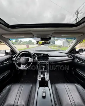 Honda Civic Touring 4dr Sedan (1.5L 4cyl) 2016 White