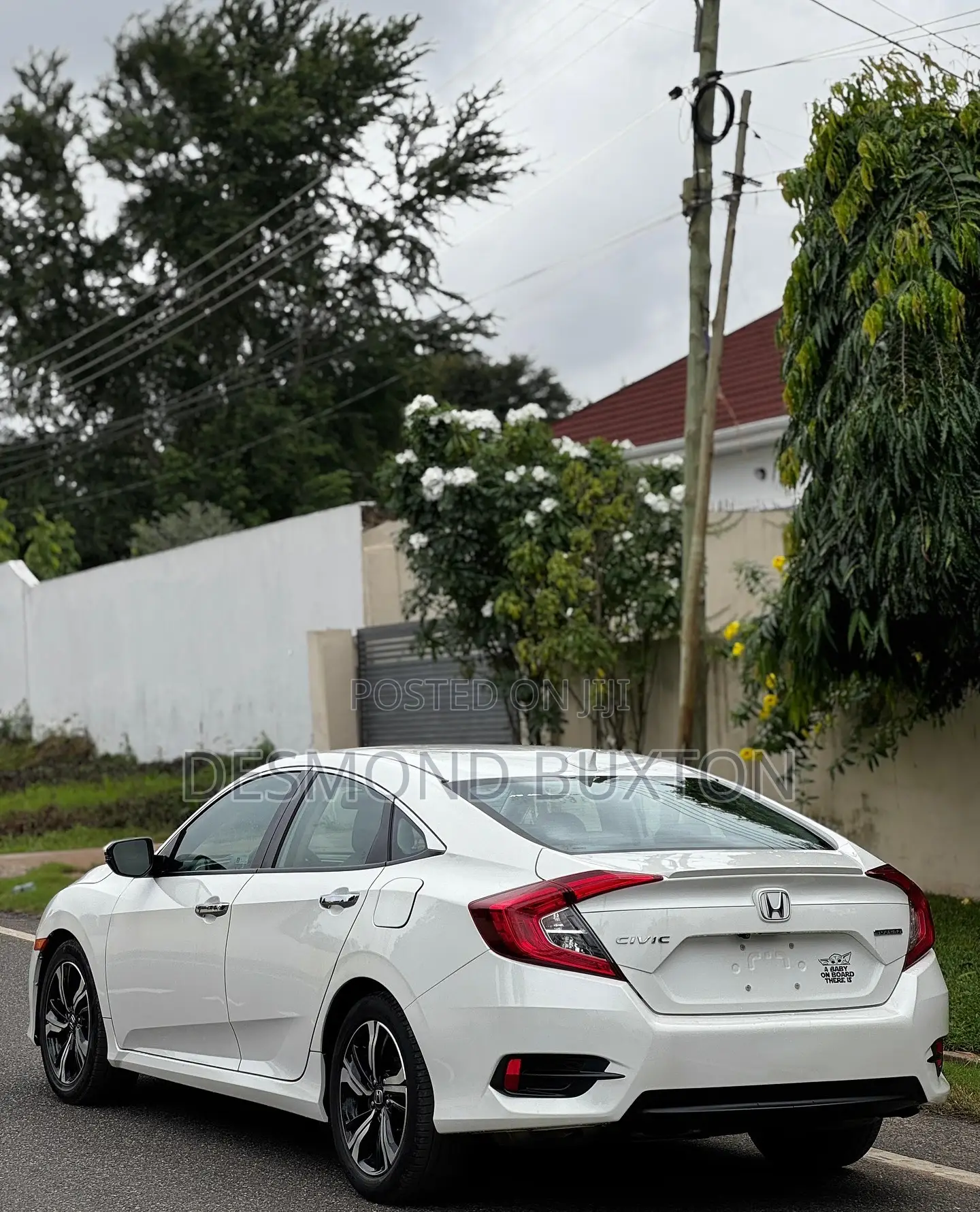 Honda Civic Touring 4dr Sedan (1.5L 4cyl) 2016 White