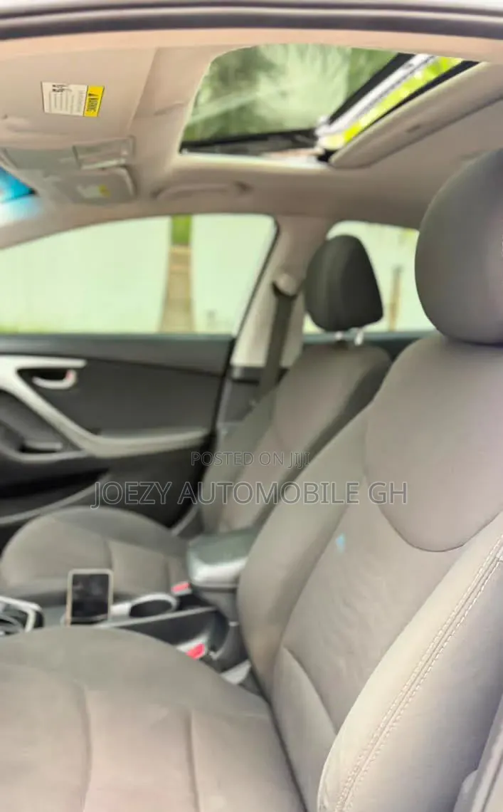 Hyundai Elantra 2016 White
