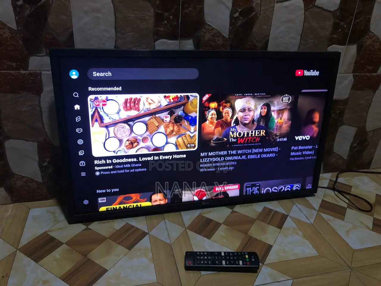 LG 32 Inches WebOS Smart TV