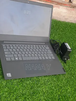 Laptop Lenovo V145 8GB Intel Core i3 HDD+SSD 1T