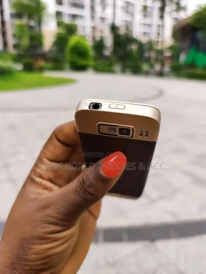 Nokia E52 Bronze