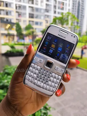 Nokia E72 White