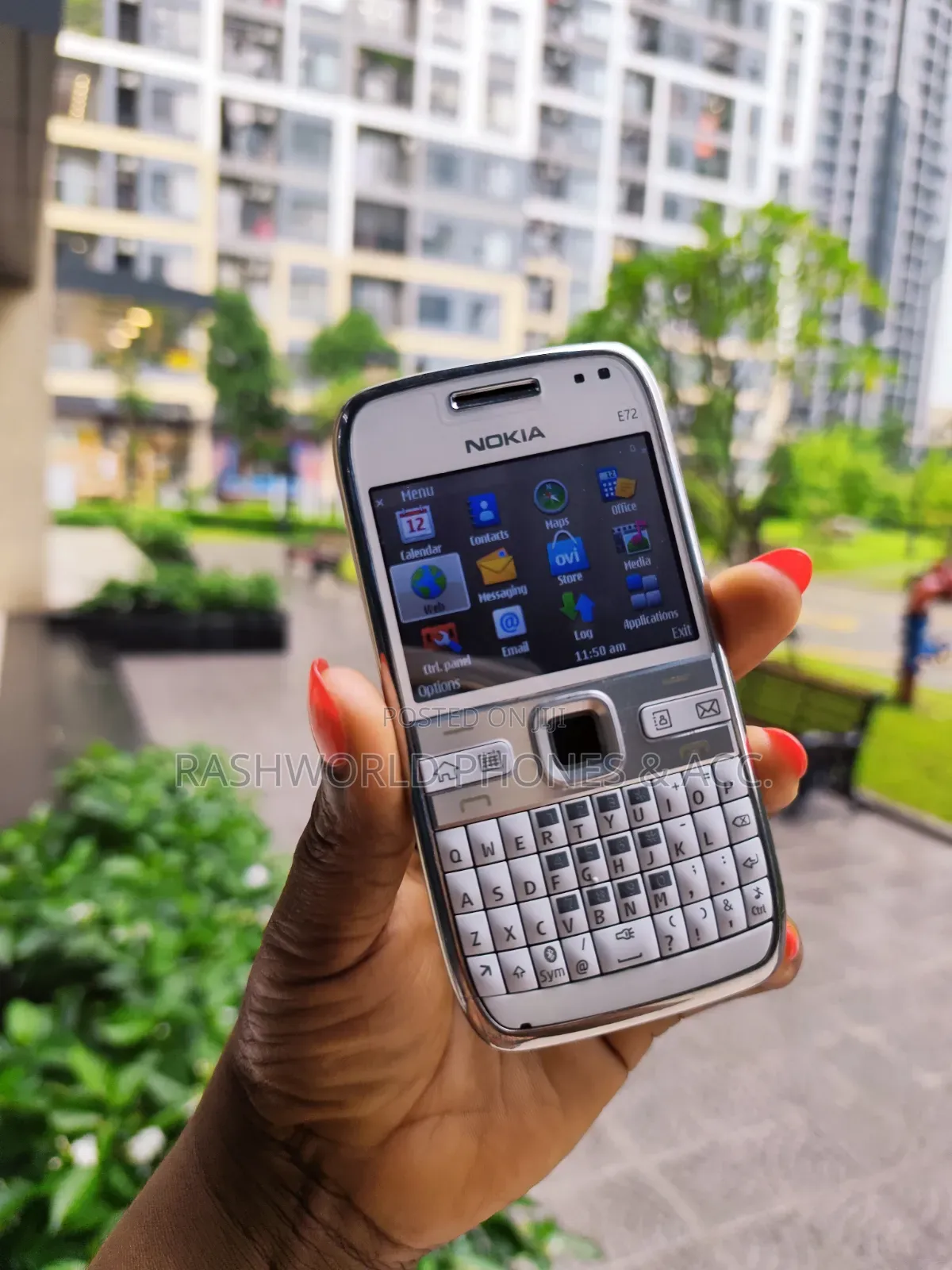 Nokia E72 White