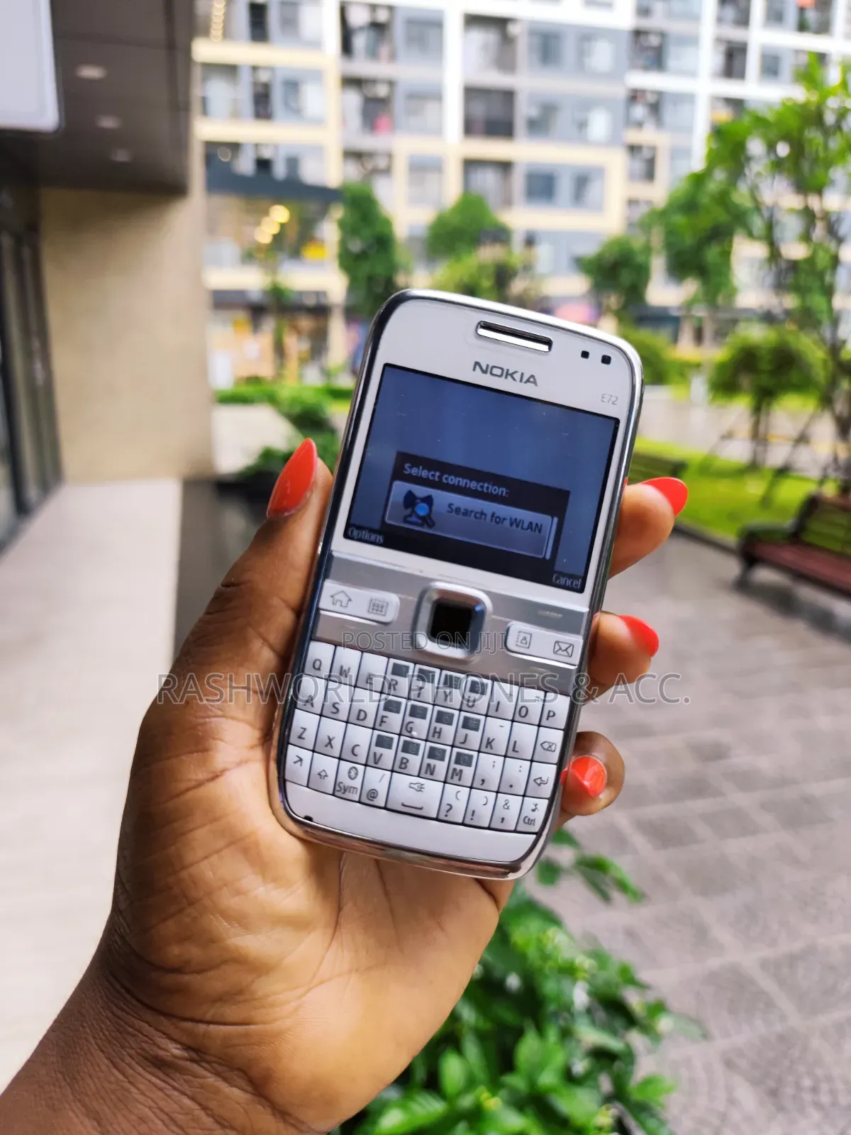 Nokia E72 White