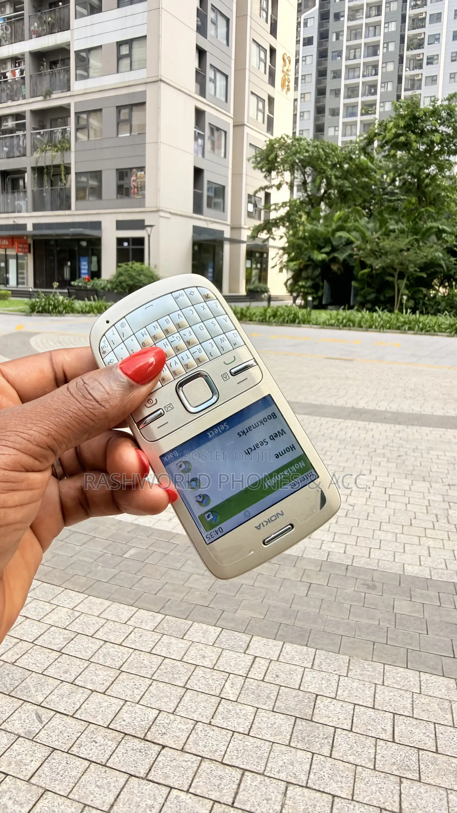 Nokia C300 32 GB Gold