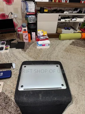 Laptop Apple MacBook Pro 2017 16GB Intel Core i7 SSD 512GB
