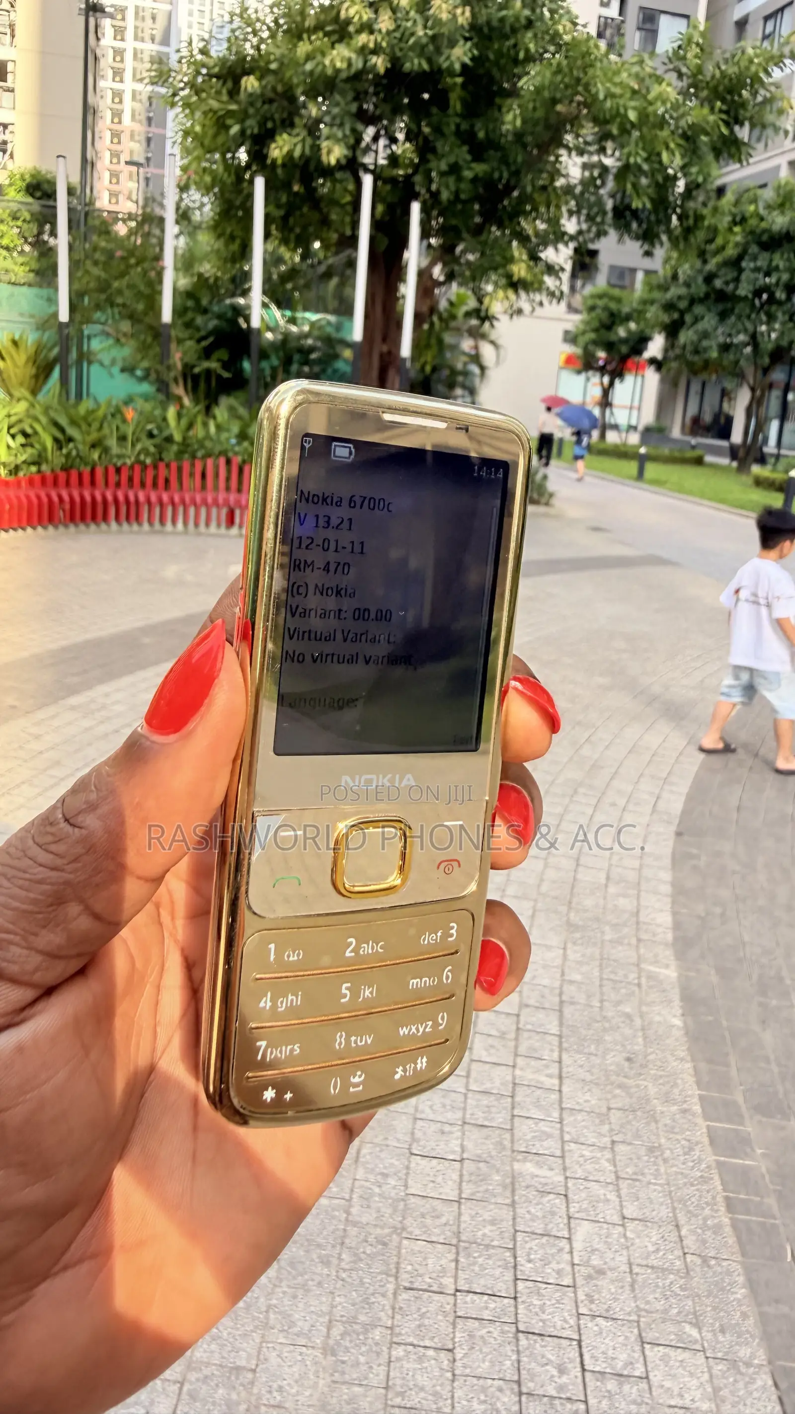 Nokia 6700 classic Gold